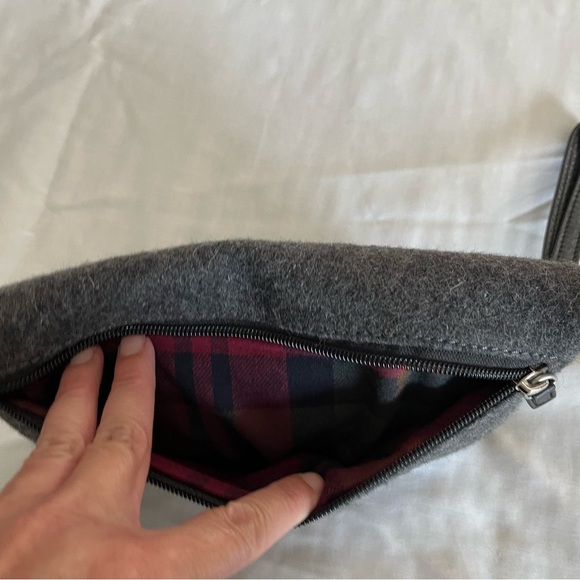 VTG L.L. Bean Small Wool Blend Leather Wristlet Purse Wallet Gray/Black EUC - Picture 3 of 12